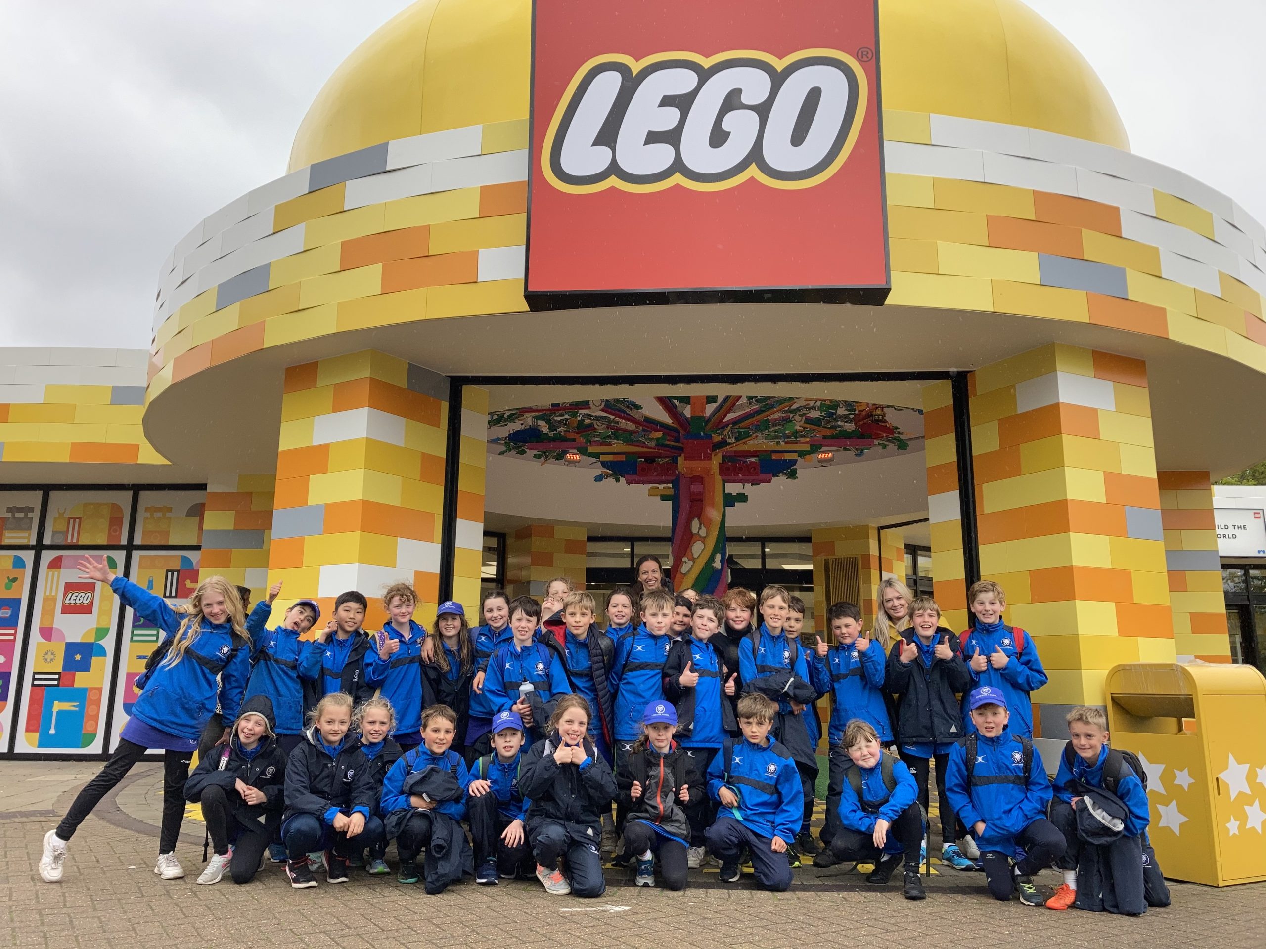 V Trip Legoland | Longacre